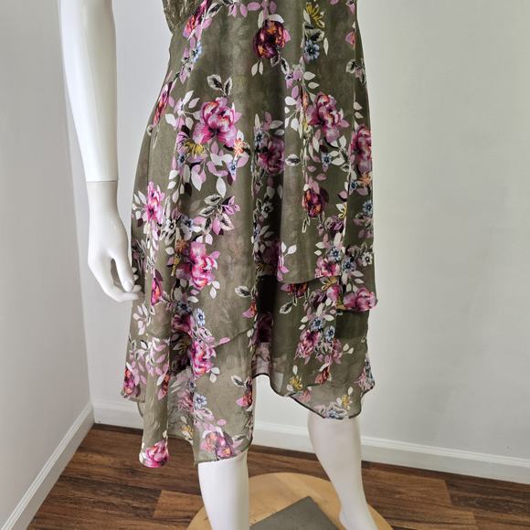 White House Black Market 12P Dress Fairy Floral Velvet Trim Y2K Green Asymmetric - Picture 6 of 16